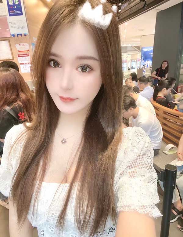 迪拜伴游大学生